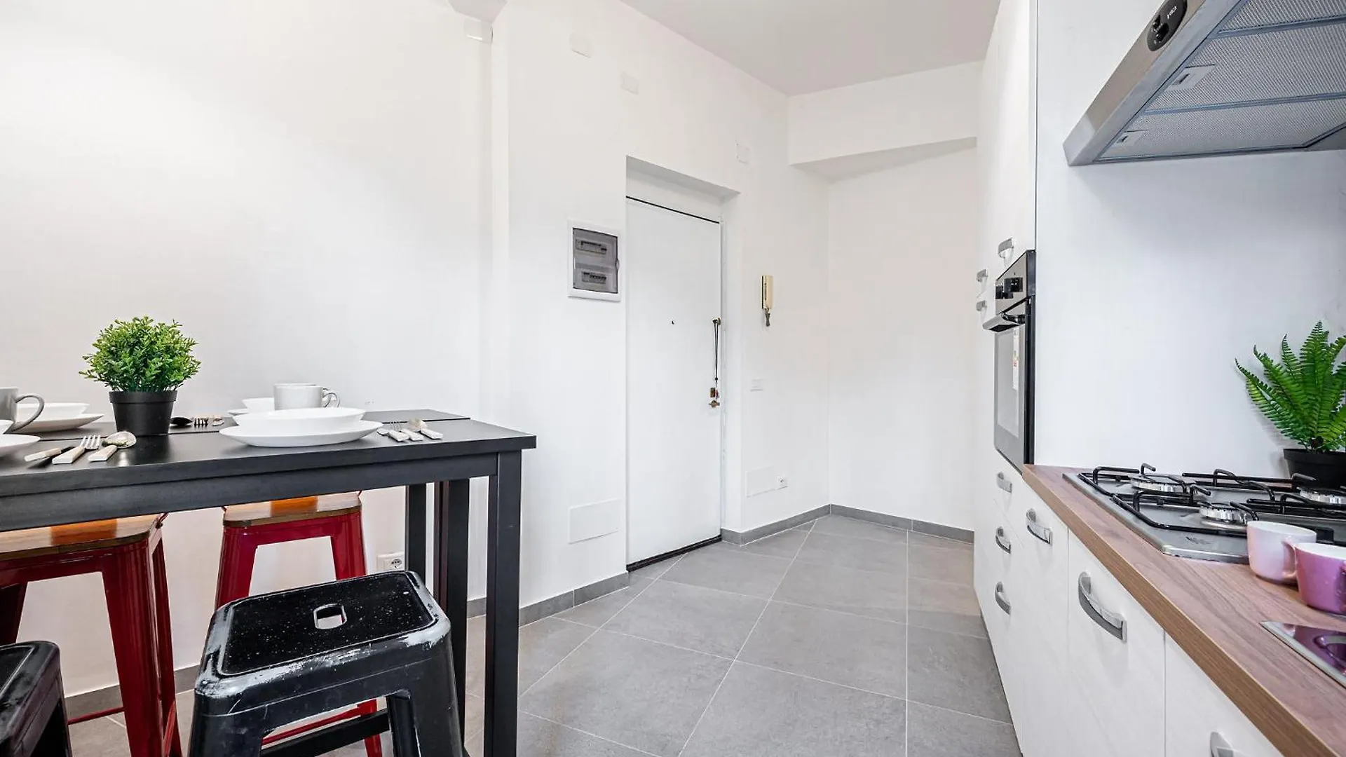Marconi Charme Rooms & Suites - 2 Min Metro Marconi - 15 Min Colosseo - A-C & Wifi ローマ 0*,
