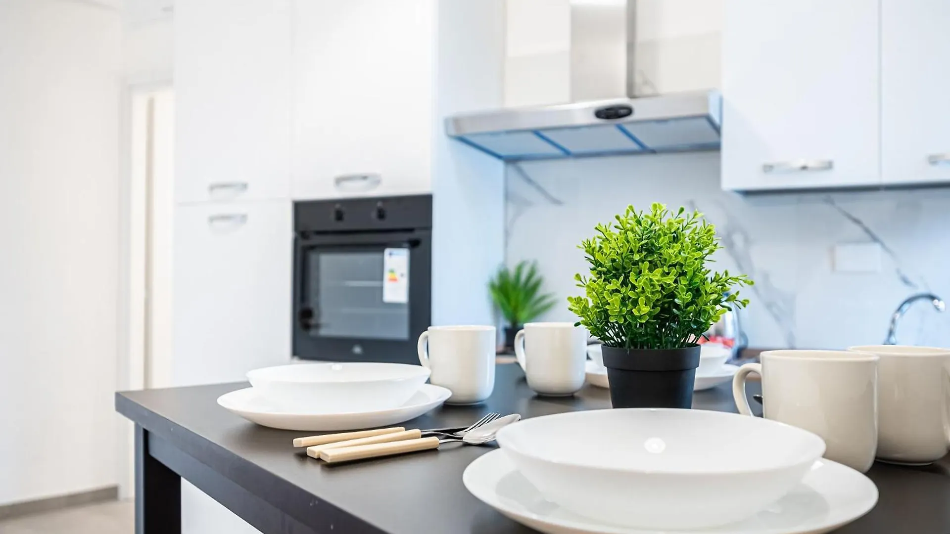 Marconi Charme Rooms & Suites - 2 Min Metro Marconi - 15 Min Colosseo - A-C & Wifi ローマ