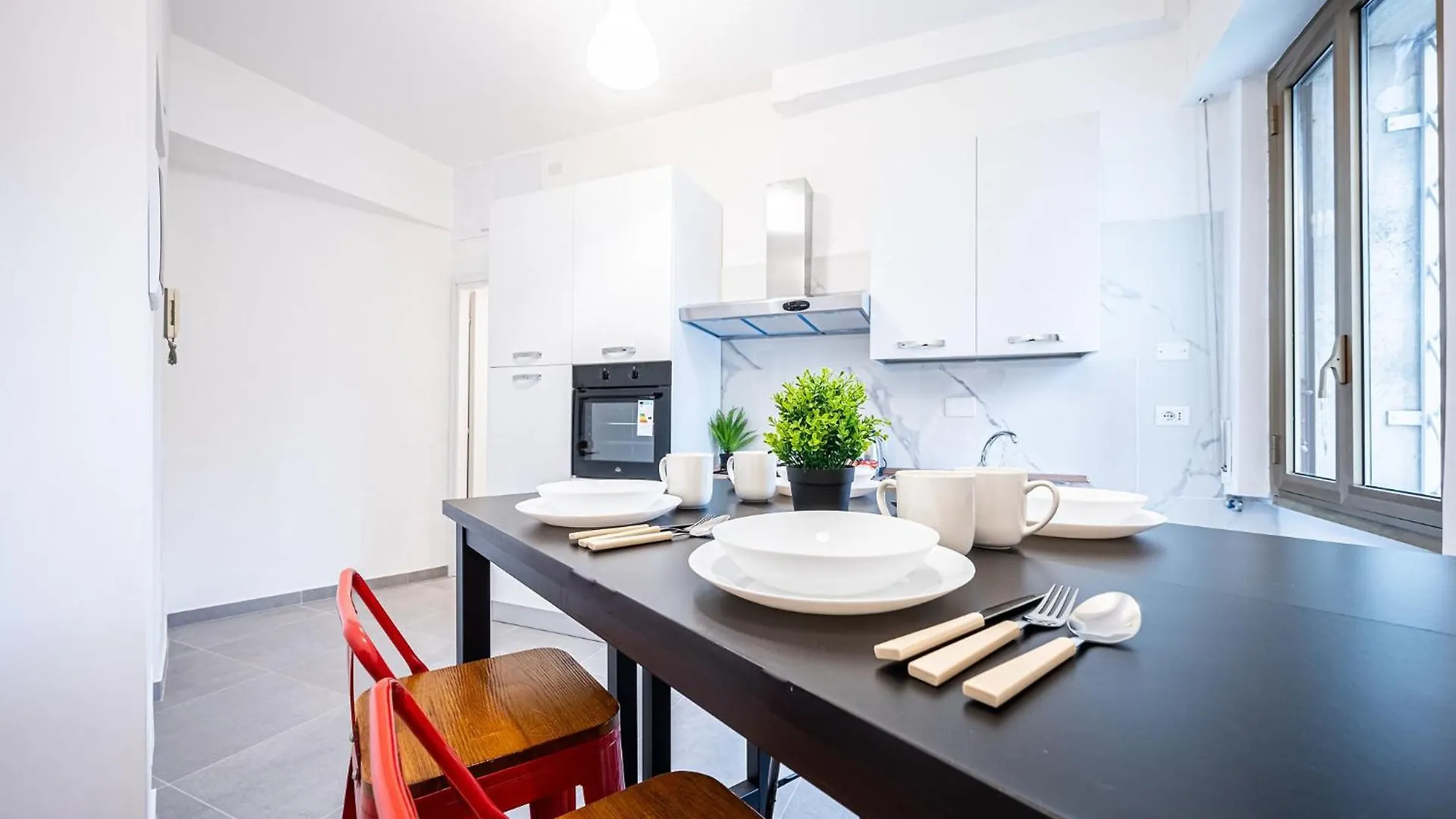 ゲストハウス Marconi Charme Rooms & Suites - 2 Min Metro Marconi - 15 Min Colosseo - A-C & Wifi ローマ