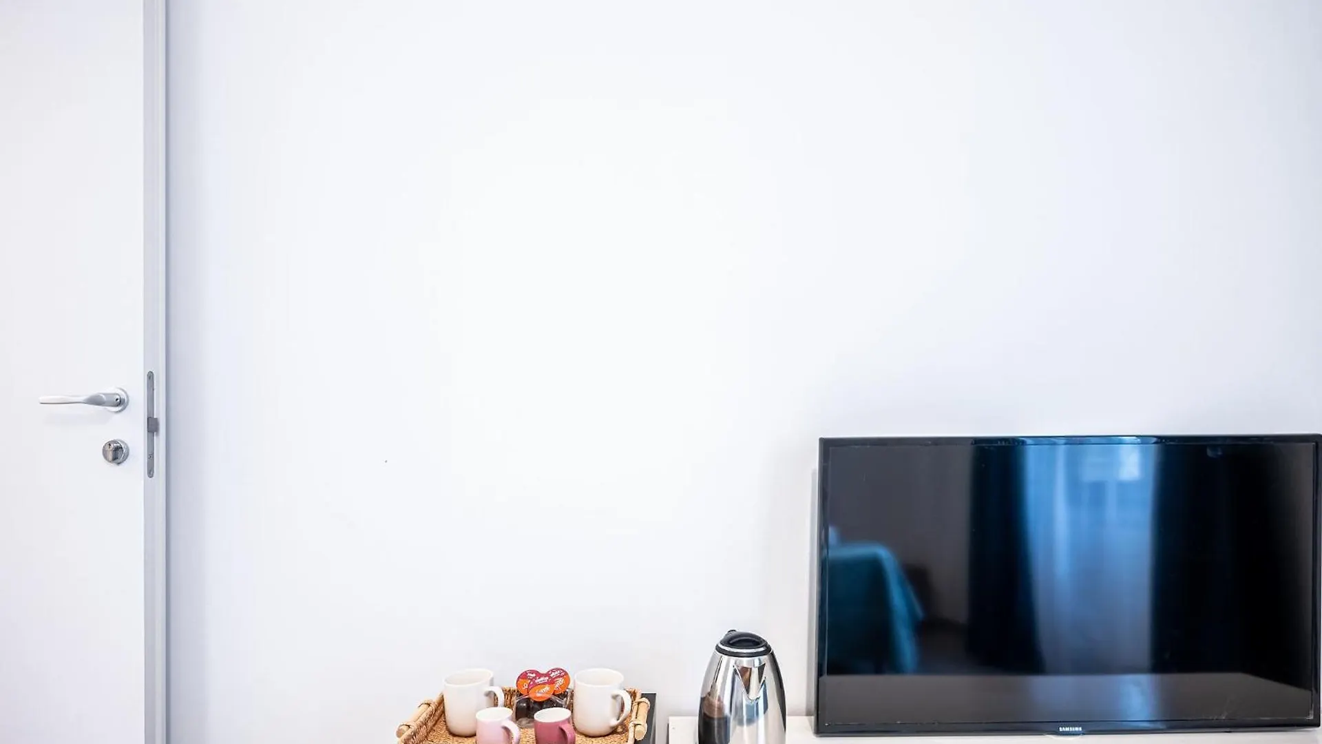 Guest house Marconi Charme Rooms & Suites - 2 Min Metro Marconi - 15 Min Colosseo - A-C & Wifi Rome Italy